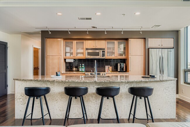 Building Photo - 675 President St