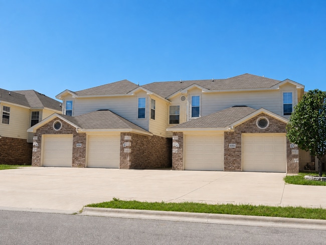 Building Photo - 4006 Cambridge Dr
