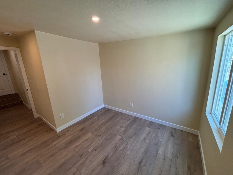 Building Photo - 5306 Cimarron St