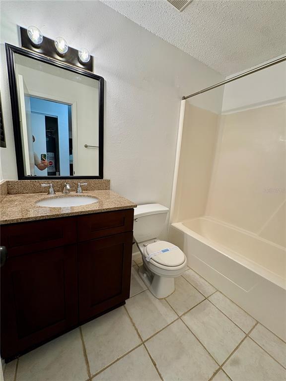 Building Photo - 231 Red Maple Pl