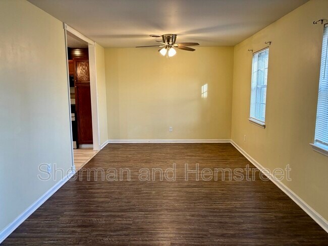 Building Photo - 263 Fairfax Pl