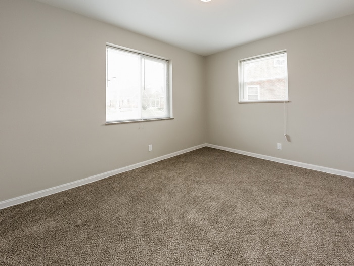 Building Photo - 1516 Collegewood Ln
