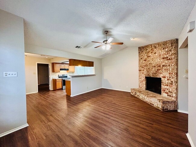 Building Photo - 9304 Kempler Dr