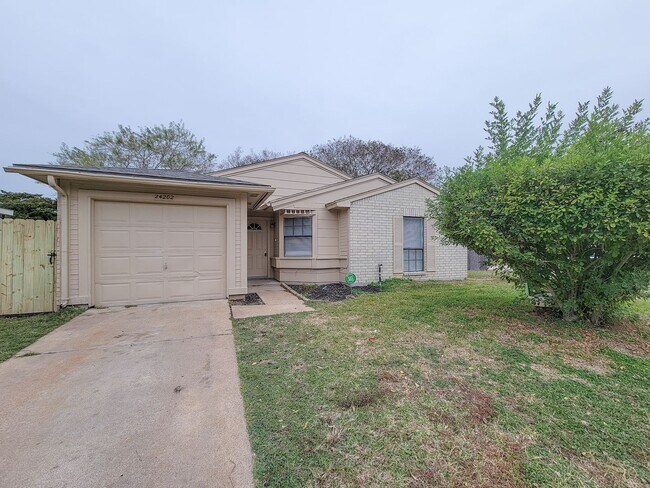 Building Photo - NICE 3 BEDROOM 1 BATH LEASE HOME IN RANCH COUNTRY HOCKLEY, TEXAS