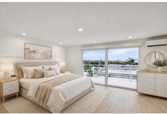 Building Photo - 1966 Biarritz Dr