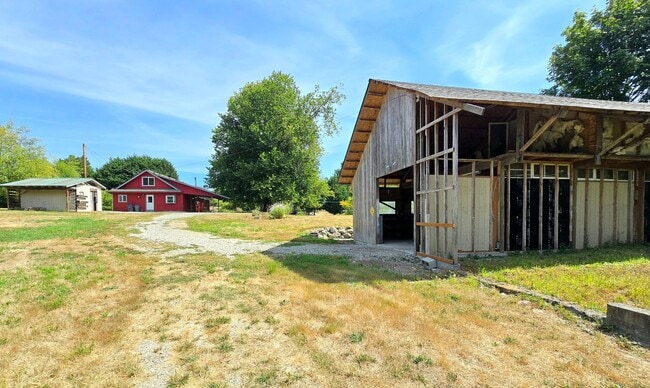 Building Photo - 3 Bedroom Home in Marysville Now Available!