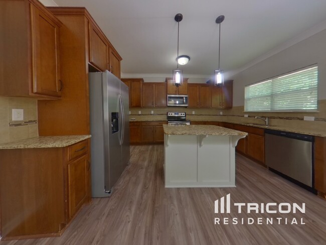 Building Photo - 5005 Sandis Court Mount Holly NC