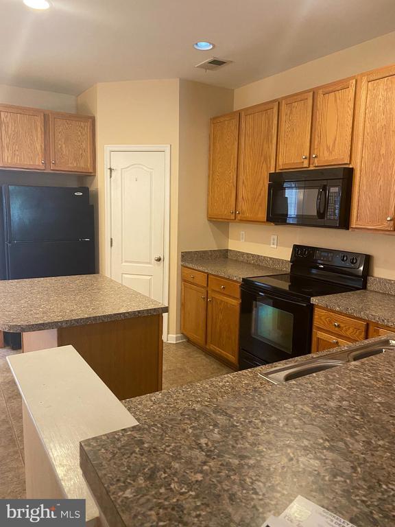 Building Photo - 50 Ran Rue Drive