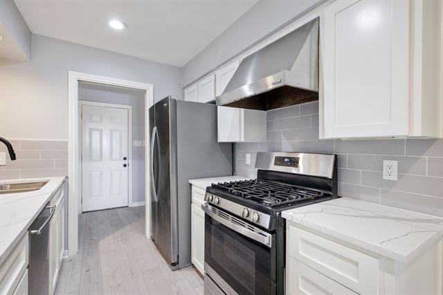 Building Photo - 3808 Yellowstone Pl