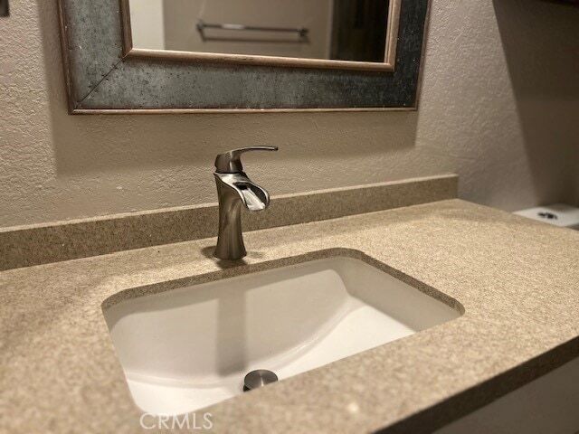 Building Photo - 74606 Driftwood Dr