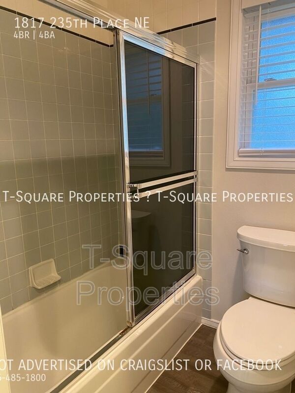 Building Photo - 1817 235th Pl NE