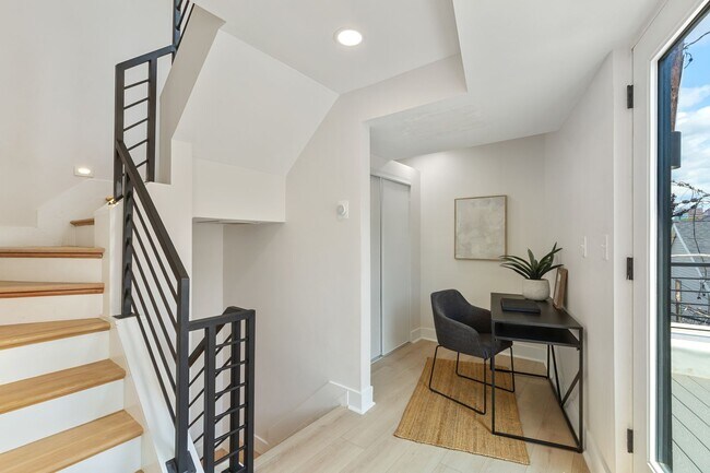 Building Photo - STUNNING 4 Level Fells Point Rowhome! WITH...