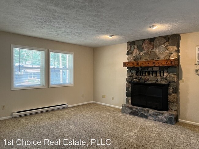 Building Photo - 2 br, 1 bath House - 420 West