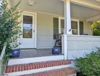 Building Photo - 836 River Rd