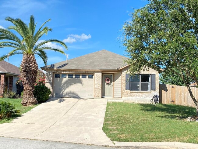 Building Photo - 9047 Twincreek Farm