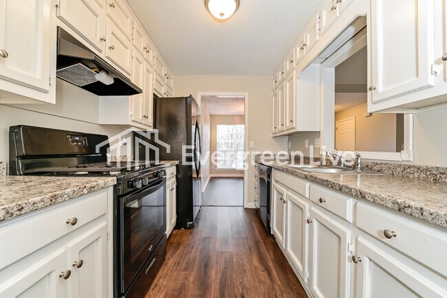 Building Photo - 3431 Hollow Oak Dr