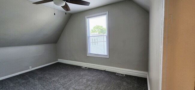 Building Photo - Brand new rehab luxury coach house in Alba...
