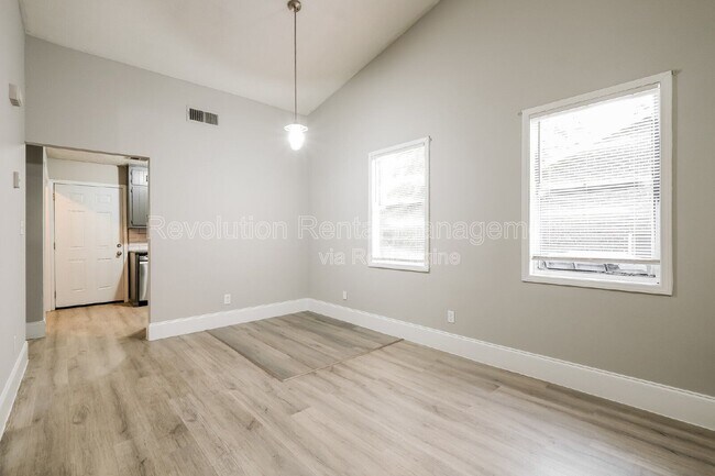 Building Photo - 1158 Pinedale Cir NW