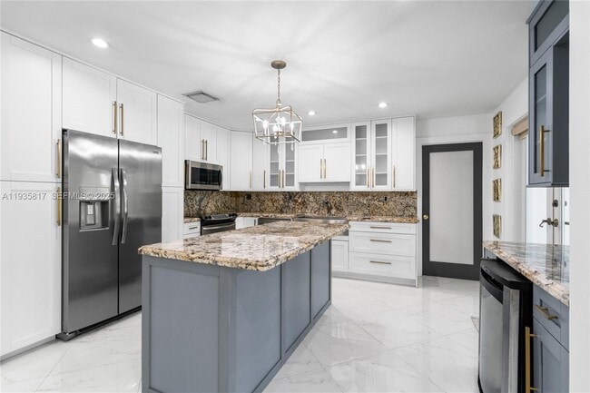 Building Photo - 13611 SW 77th St