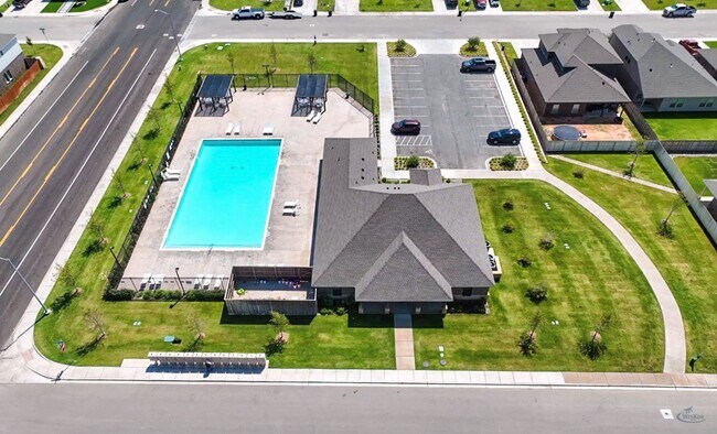 Building Photo - 6910 Kate Reed Dr