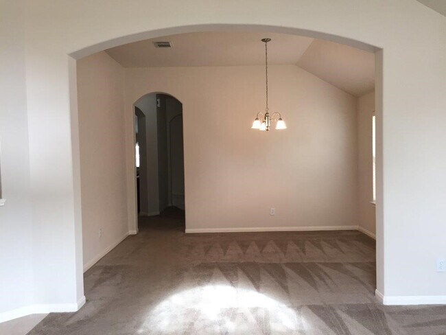 Building Photo - 25106 Diamond Ranch Dr