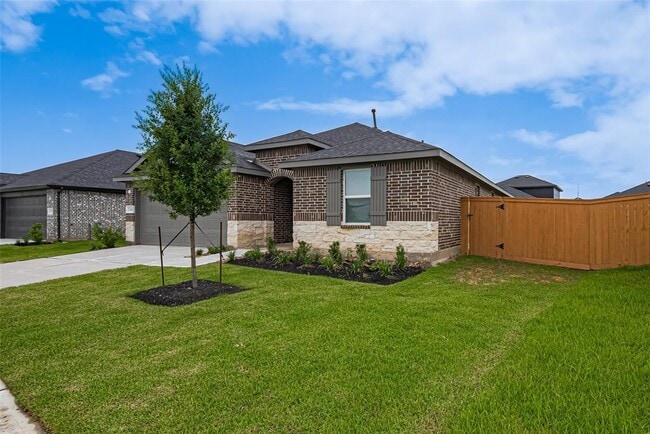 Building Photo - 27306 Sunterra Village Dr