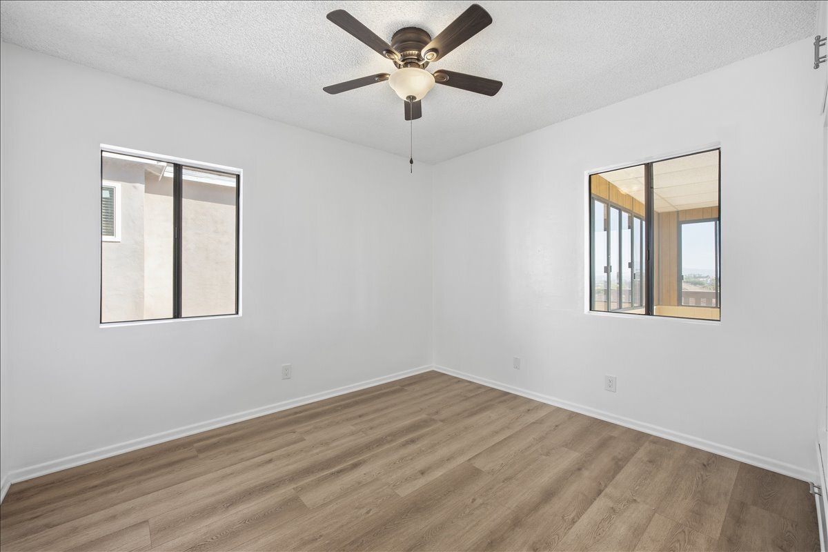 Building Photo - 819 N Maria Ave