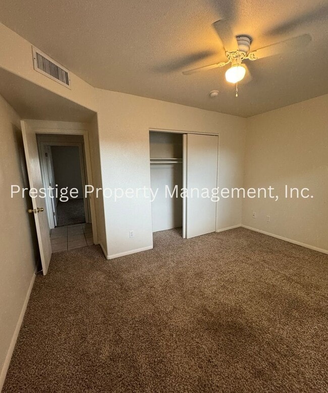 Building Photo - 4bd 2ba located in central Tucson!!!