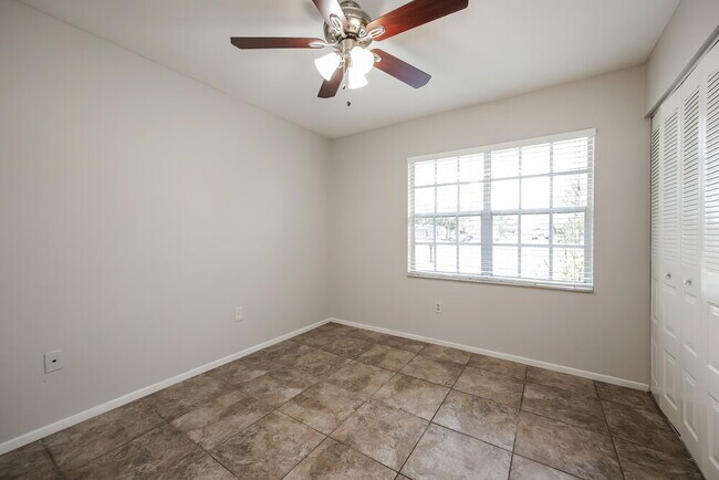 Building Photo - 2386 Vestridge St