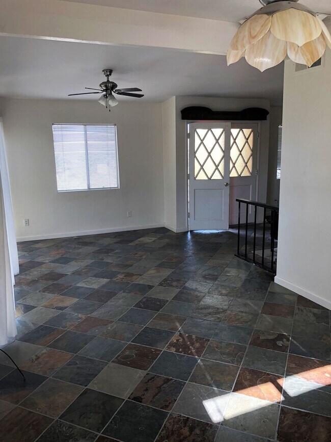 Building Photo - AVAILABLE NOW