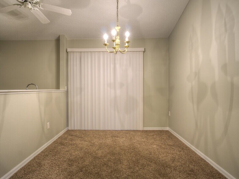 Building Photo - 7651 Harbor Lake Dr