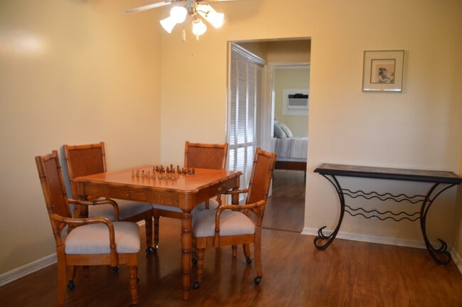 Building Photo - 206 Easthampton I