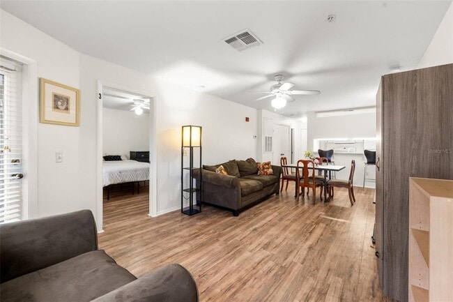 Building Photo - 4000 SW 23rd St