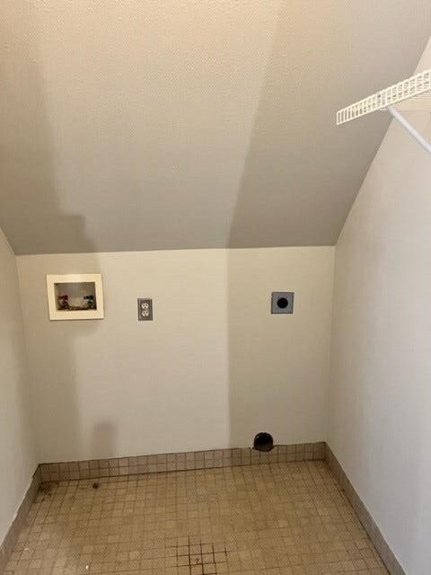 Building Photo - 2717 Masterson Ln