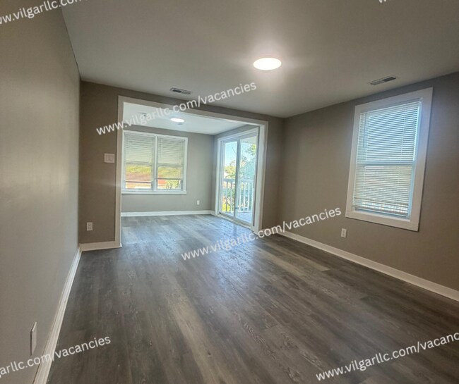 Building Photo - 1712 Carolina St