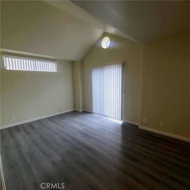 Building Photo - 5060 Kester Ave