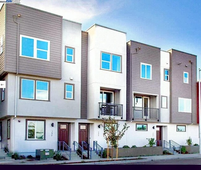 Building Photo - 1712 17th St