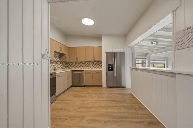 Building Photo - 3825 SW 33rd St