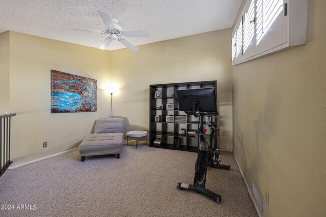 Building Photo - 7950 E Starlight Way