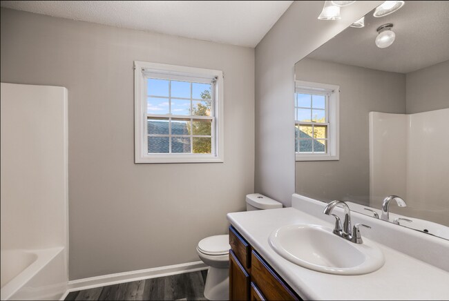 Building Photo - Villa Rica Rental