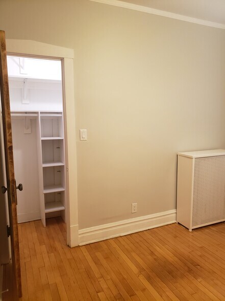 3rd bedroom - 3811 N Central Park Ave