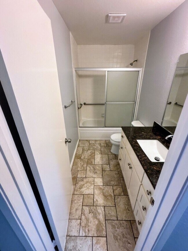 Building Photo - 2 Bed 2 Bath Condo in San Pablo - COMING SOON!!