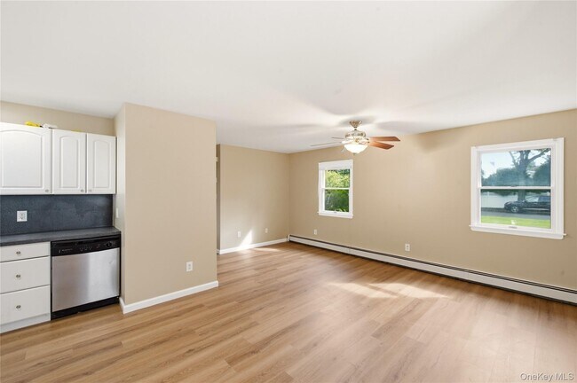 Building Photo - 34 Markwood Ln