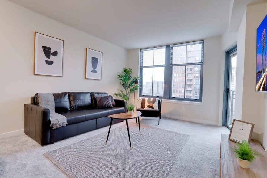 Primary Photo - 550 14th St S