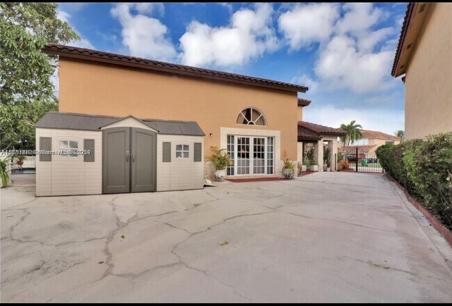 Building Photo - 15321 SW 59th St