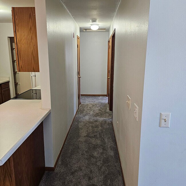 Building Photo - 284 Minz Park Cir