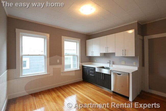 Building Photo - 21 Granite St