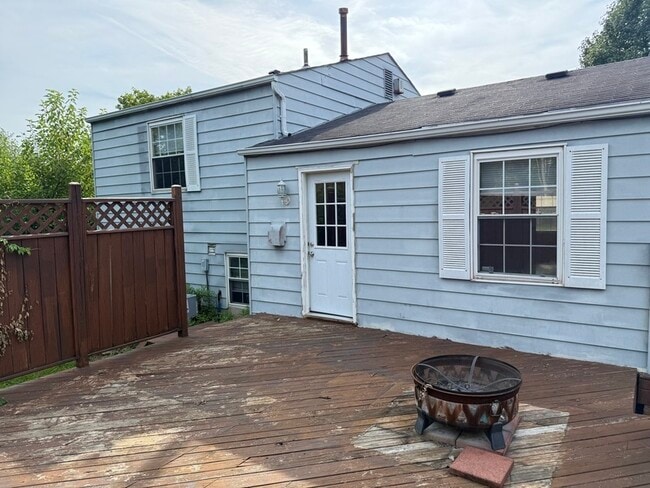 Building Photo - 10855 Penarth Dr
