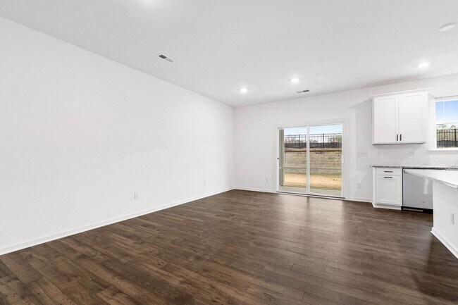Building Photo - Chic End-Unit Townhome in Forestville Station!