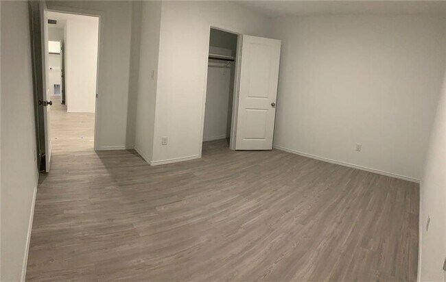 Building Photo - 2864 Rosefinch